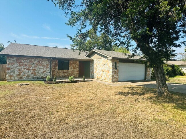 11209 Powder Mill Trail in Austin, TX - Building Photo - Building Photo
