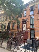 119 Woodbine St in Brooklyn, NY - Building Photo - Building Photo