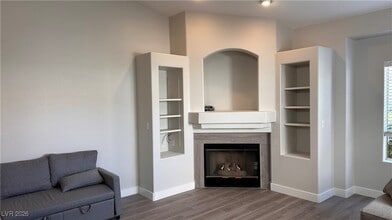 5252 Island Chain Rd in Las Vegas, NV - Building Photo - Building Photo