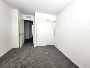 9476 Peaceful River Ave in Las Vegas, NV - Building Photo - Building Photo