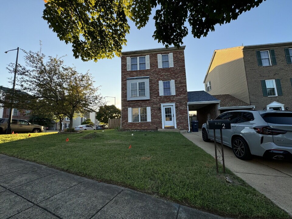 2 Knox Cir SE in Washington, DC - Building Photo