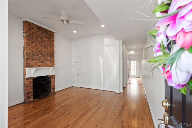 1513 W Cary St in Richmond, VA - Foto de edificio - Building Photo