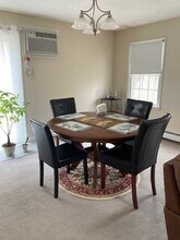 304 Manor Ter in Lexington, MA - Building Photo - Building Photo