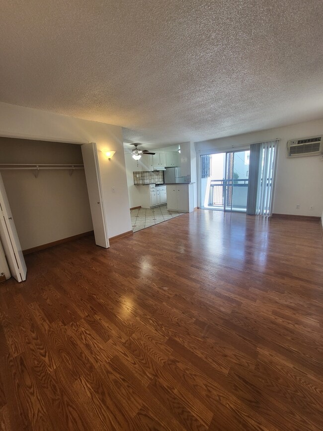 Vista Sunset Apartments