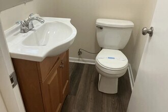 6722 W 63rd St in Chicago, IL - Building Photo - Building Photo