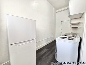 99 Brainerd Rd, Unit 20 in Boston, MA - Foto de edificio - Building Photo