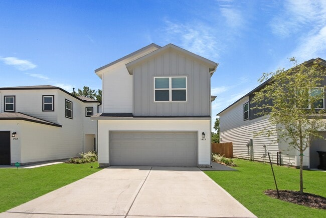 property at 1403 Acorn Mdw St