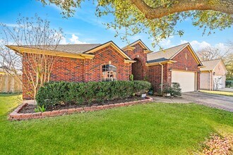 15727 Schumann Ln in Houston, TX - Building Photo - Building Photo
