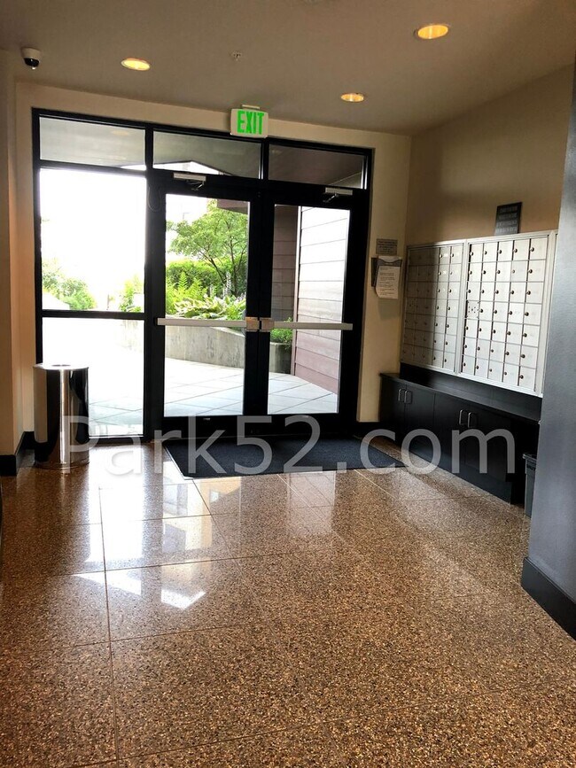 1501 Tacoma Ave S in Tacoma, WA - Foto de edificio - Building Photo