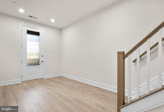 21764 Dollis Hl Ter in Ashburn, VA - Building Photo - Building Photo