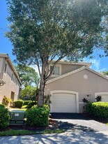 2244 Salerno Cir