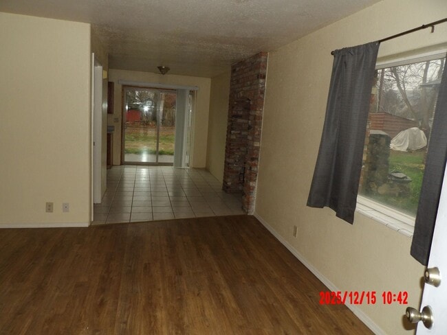 1310 X Ave in La Grande, OR - Building Photo - Building Photo