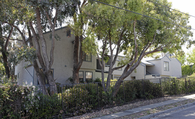 The Maubert Apartments in San Leandro, CA - Building Photo - Building Photo