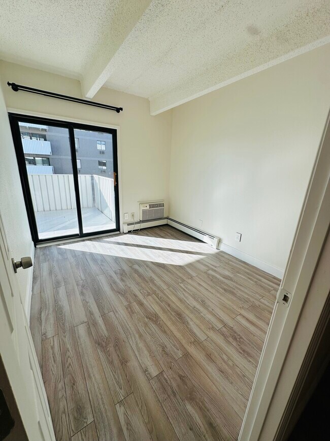 1011 S Ironton St, Unit 304 in Aurora, CO - Building Photo - Building Photo