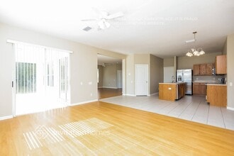 11513 Misty Isle Ln in Riverview, FL - Foto de edificio - Building Photo