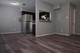 3019 Corpus Christi St in Laredo, TX - Building Photo - Building Photo