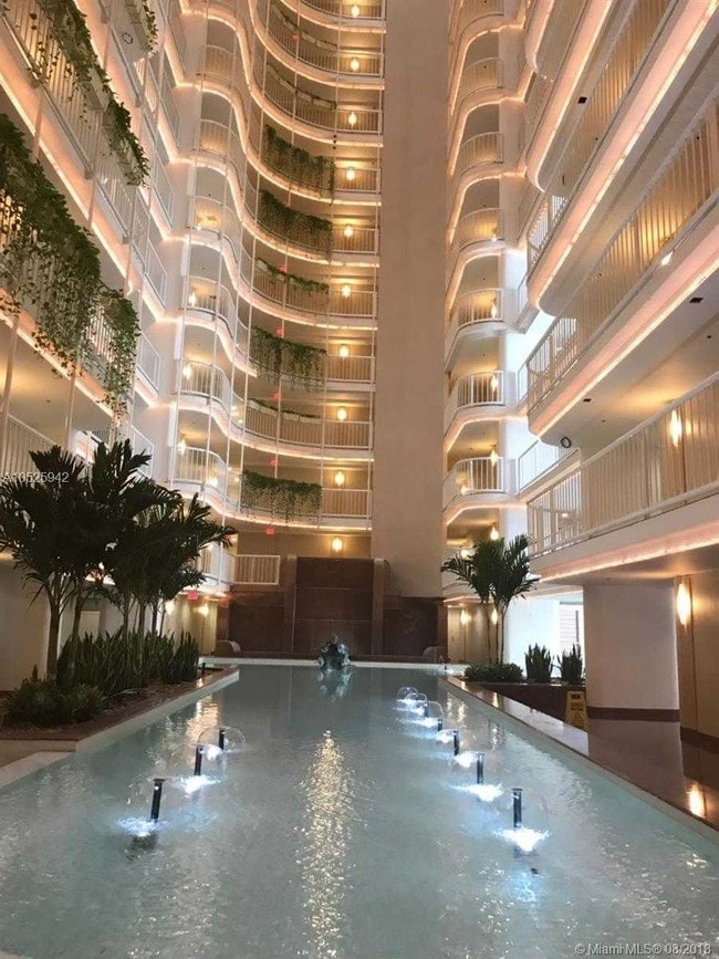 1717 N Bayshore Dr, Unit 1948 in Miami, FL - Building Photo - Building Photo