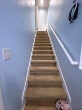 16131 Loneoak View Dr, Unit One-bedroom apartment in Lithia, FL - Building Photo - Building Photo