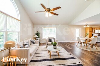 58 Huntington Ave, Unit 317 in Amelia, OH - Building Photo - Building Photo