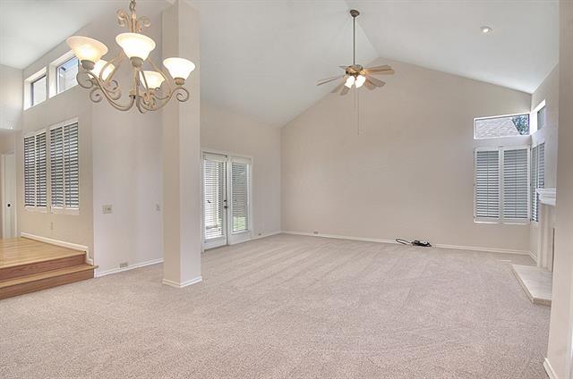 5806 Smoke Glass Trail in Dallas, TX - Building Photo - Building Photo