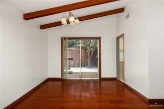 11 Martin Ave in McAllen, TX - Building Photo - Building Photo