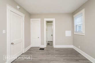1826 Greenwood Ave in Louisville, KY - Building Photo - Building Photo