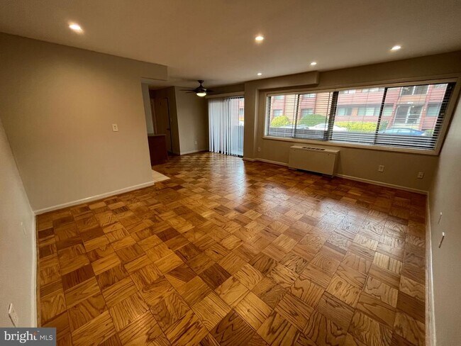 1508 S George Mason Dr in Arlington, VA - Building Photo - Building Photo