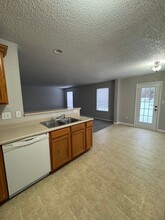 5348 Dollar Run Dr in Indianapolis, IN - Foto de edificio - Building Photo