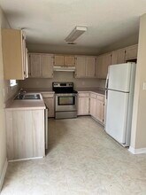 1873 Whispering Oaks Ln in Fort Walton Beach, FL - Building Photo - Building Photo