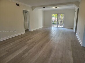 2330 SW 31st Ave in Miami, FL - Building Photo - Building Photo