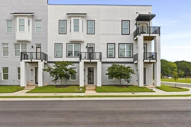 1077 Glen Opal Dr