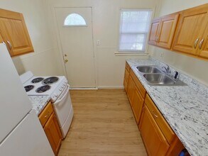1608 1/2 S Martinson St in Wichita, KS - Building Photo - Building Photo