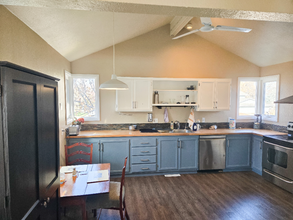 1094 E 17th Ave in Broomfield, CO - Building Photo - Building Photo