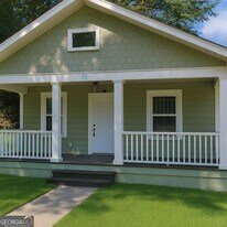 88 Holly Rd NW in Atlanta, GA - Building Photo