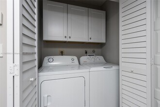 2474 NW 89th Dr in Coral Springs, FL - Building Photo - Building Photo