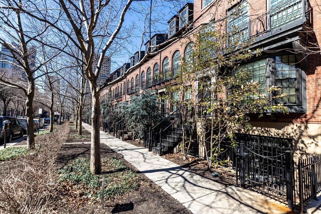 266 E Gay St in Columbus, OH - Building Photo