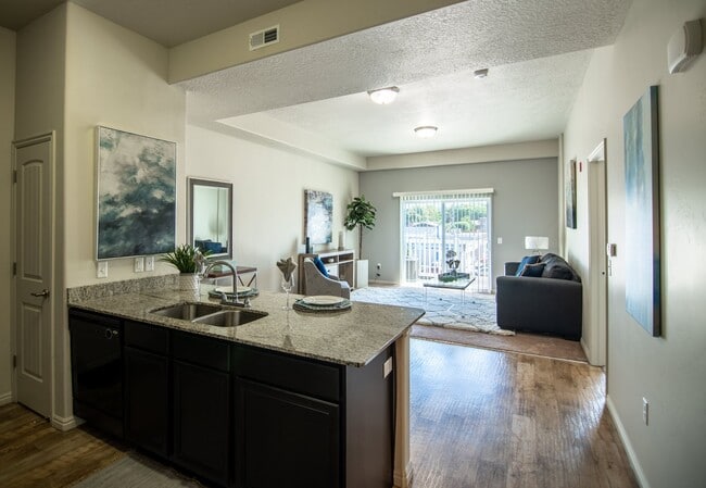 Cottages on 7th - 55+ Active Adult in Sandy, UT - Foto de edificio - Building Photo