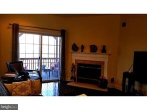 16 Heritage Hills Dr in Washington Crossing, PA - Building Photo - Building Photo