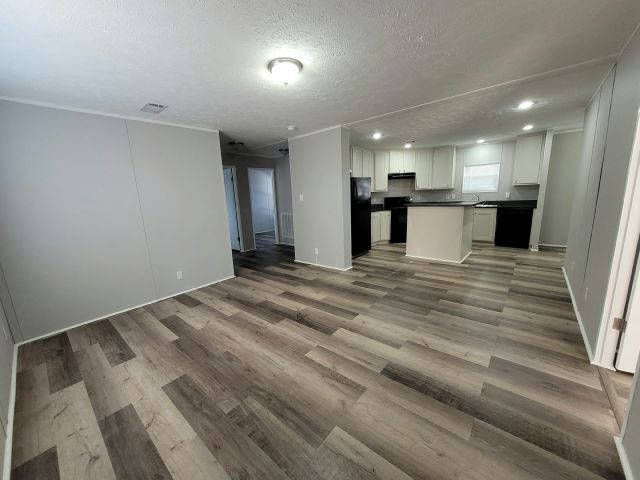 2108 Greenbrier Village Pass in Lakeland, FL - Building Photo - Building Photo