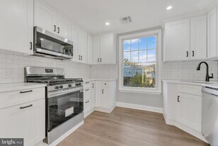 15 N Main St in Pennington, NJ - Building Photo