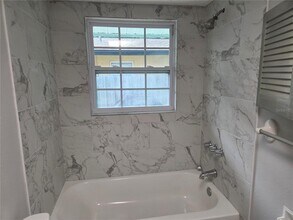 3201 Dryer Ave in Largo, FL - Building Photo - Building Photo