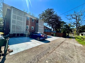 536-538 E 49th St in Savannah, GA - Building Photo