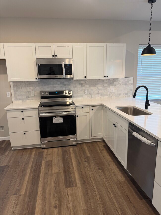 3919 Crane St in Savannah, GA - Building Photo - Building Photo