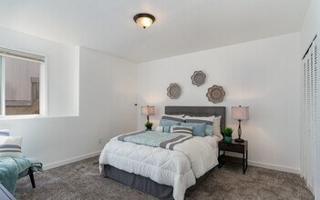 117 E Intercity Ave in Everett, WA - Building Photo - Building Photo