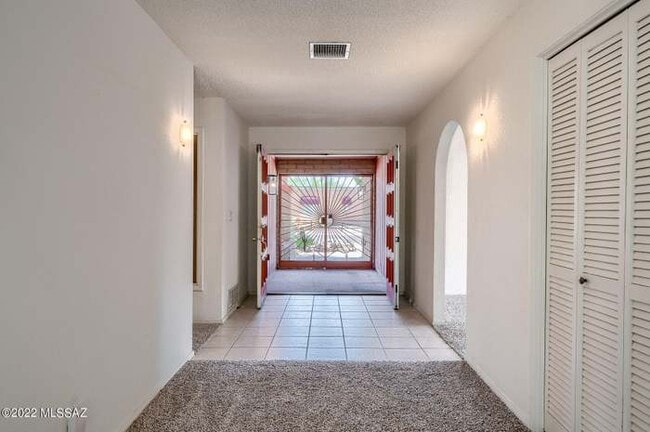 7551 E La Cienega Dr in Tucson, AZ - Building Photo - Building Photo