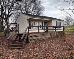 3588 N Jackson Hwy in Glasgow, KY - Building Photo