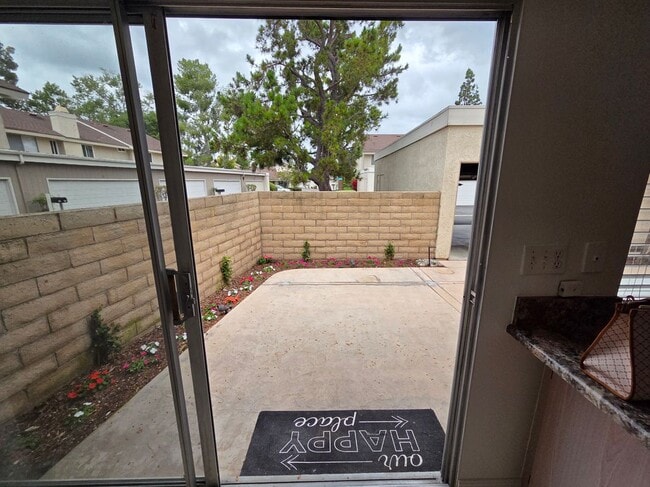 36 Snapdragon in Irvine, CA - Building Photo - Building Photo