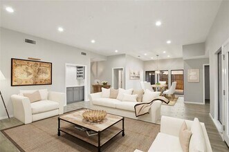 6019 Yellow Rock Trail in Dallas, TX - Building Photo - Building Photo