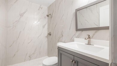 626 SW 14th Ave, Unit 202 in Fort Lauderdale, FL - Building Photo - Building Photo