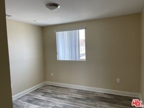 708 W 50th St in Los Angeles, CA - Building Photo - Building Photo